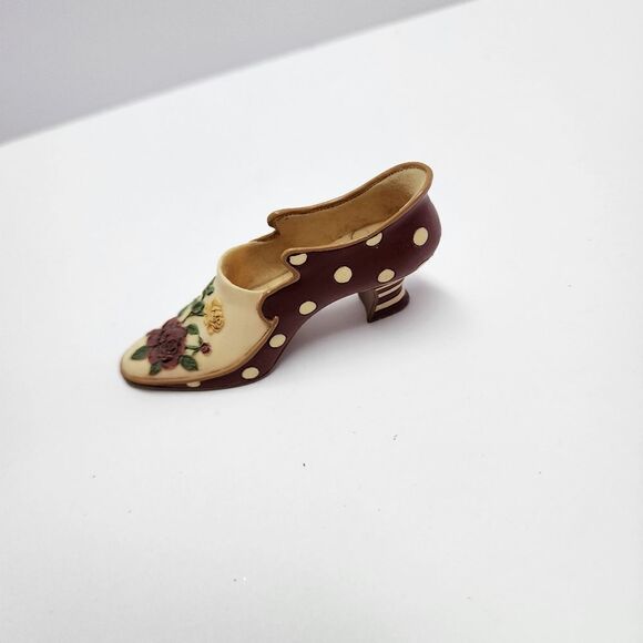 Sandy Lynam Clough 1999 Ruby Shoe Ceramic Miniature Collectible 3-1/2 in - Picture 4 of 7